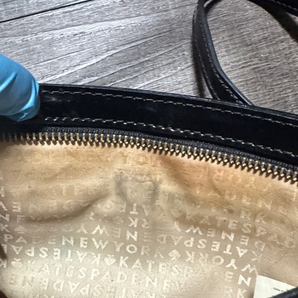 Kate Spade NY Camellia Black crossbody Bag - Picture 5 of 12